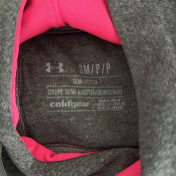 Under-Armour Hoodie - Picture 2 of 2